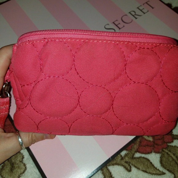 thirty-one Handbags - 🎈♣Thirty-one vary you wristlet wallet♣